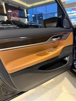 بي ام دبليو الفئة 7